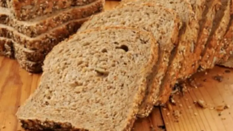 طريقة عمل توست الحبة الكاملة في المنزل بخطوات سهلة