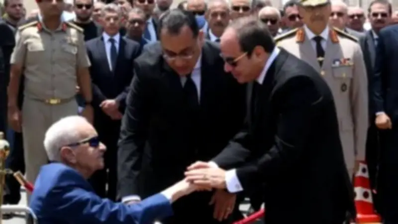 وزير البترول ينعى والد رئيس الوزراء ويدعو له بالصبر