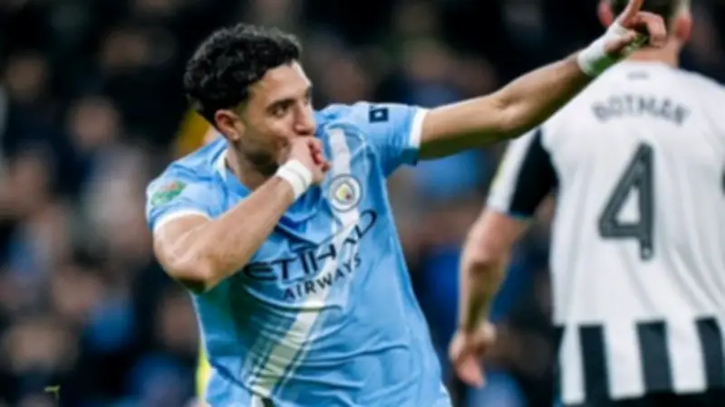 أستون فيلا يستهدف ضم عمر مرموش في الميركاتو الصيفي المقبل