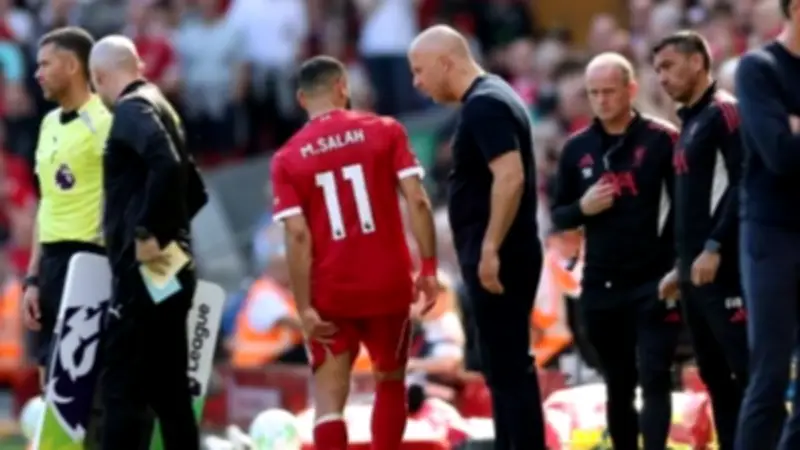 سيف زاهر يكشف مدة غياب محمد صلاح ويطمئن الجماهير المصرية