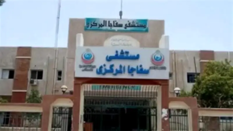 إصابة شخصين في انقلاب سيارة ربع نقل بطريق الغردقة سفاجا