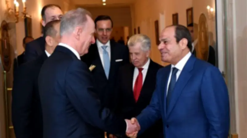 السيسي يثمن الزخم المتنامي في التبادل التجاري والمشروعات المشتركة مع روسيا