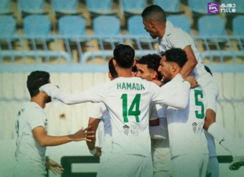 المصري يتقدم على سموحة بهدف نظيف في الشوط الأول