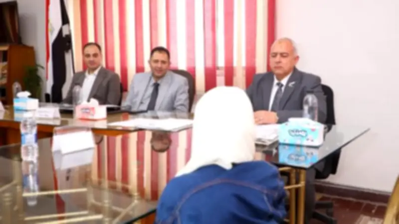 محافظ دمياط يلتقي المواطنين في كفر سعد ضمن مبادرة "هنجيلك"