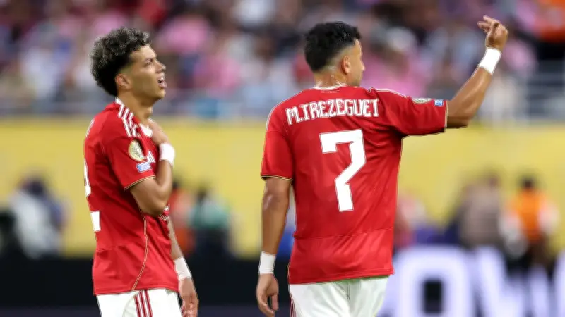 توروب يفاجئ إمام عاشور في تشكيل الأهلي لموقعة بيراميدز بالدوري المصري