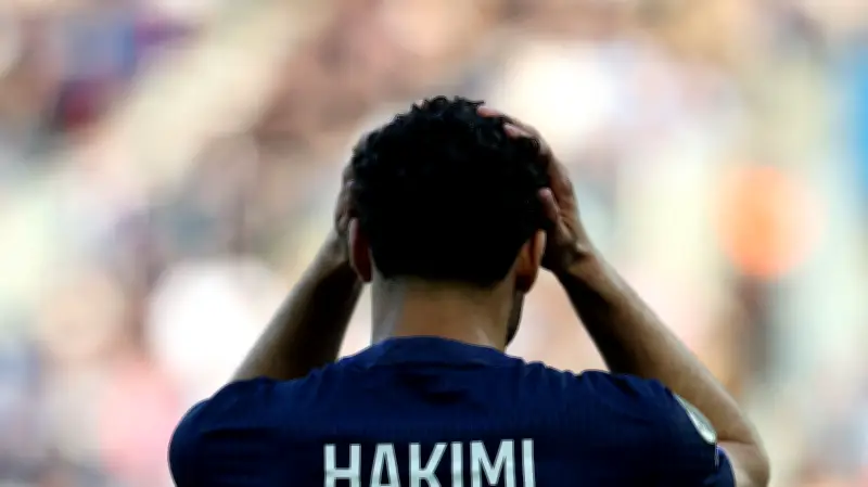 بطل العالم السابق ينصح بايرن ميونخ باستغلال نقاط ضعف باريس سان جيرمان