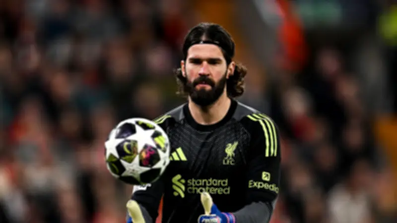 يوفنتوس يكشف تفاصيل عرضه لضم الحارس البرازيلي أليسون بيكر من ليفربول