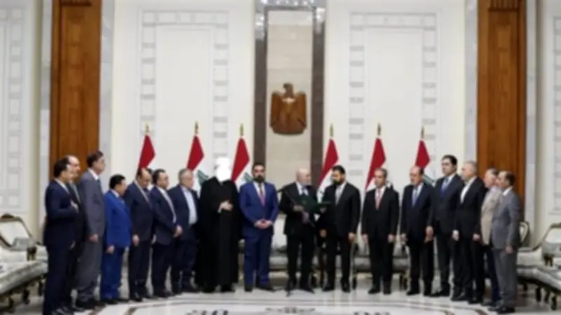 الرئيس العراقي نزار آميدي يكلف علي الزيدي رسميا بتشكيل الحكومة الجديدة