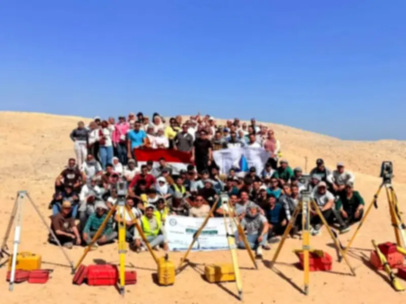 طلاب آداب كفر الشيخ ينفذون مشروعاً تطبيقياً للرفع المساحي بمحمية رأس محمد