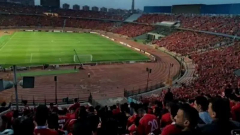 إبراهيم فايق يصف غضب جماهير الأهلي بعد الخسارة من بيراميدز بأنه غير مسبوق