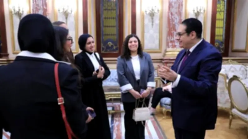 جامعة القاهرة الأهلية تشارك في برنامج تدريبي لتعزيز الوعي السياسي