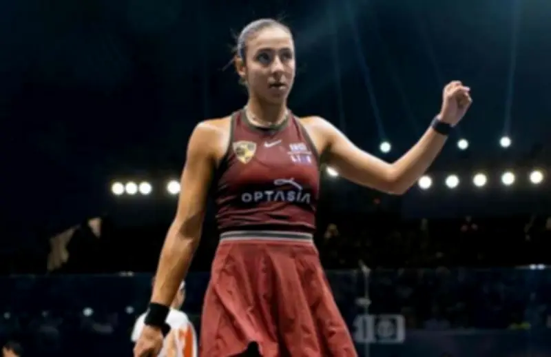 هانيا الحمامي تتوج بلقب التصنيف العالمي للمحترفات إسكواش