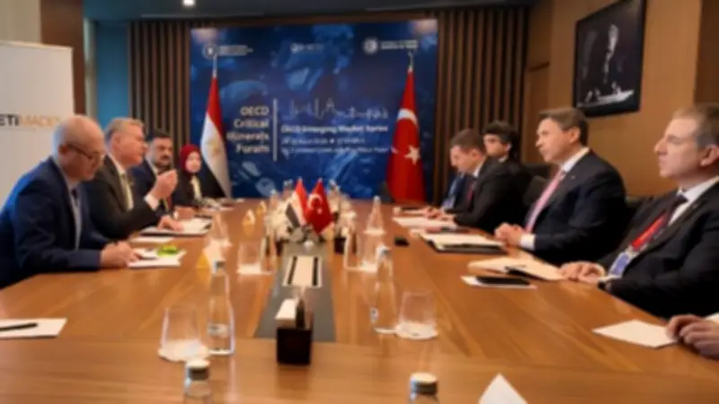 وزير البترول يبحث مع نظيره التركي تعزيز التعاون في التعدين والطاقة