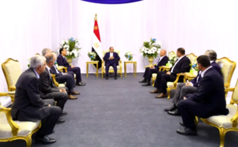 الرئيس السيسي يتفقد مشروع محطة الأهرامات ويوجه بتسريع وتيرة العمل