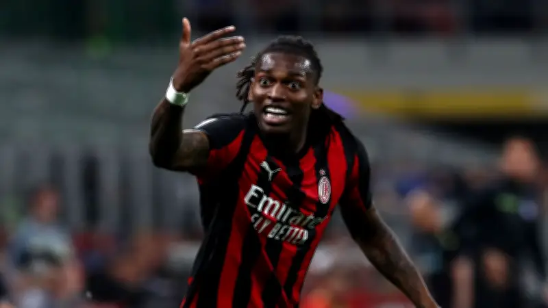 رد فعل غاضب من رافائيل لياو على جماهير ميلان بعد الهجوم