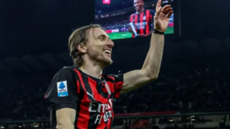 لوكا مودريتش يجري جراحة في عظام الوجه بعد إصابة قوية