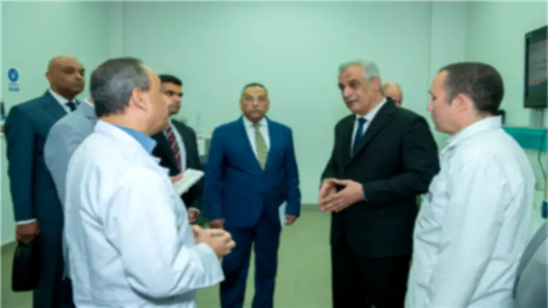 وزير الإنتاج الحربي في زيارة مفاجئة لمركز التميز العلمي والتكنولوجي