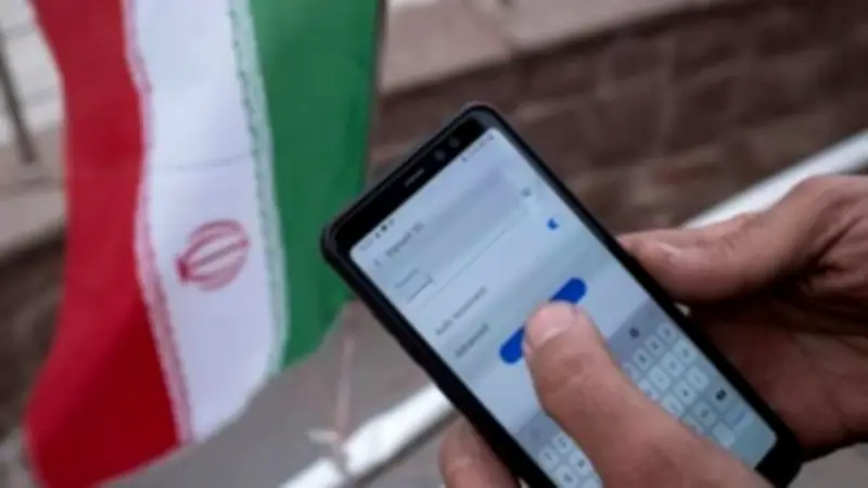 إيران تخفف قيود الإنترنت جزئياً وتسمح للشركات بالوصول للشبكة العالمية