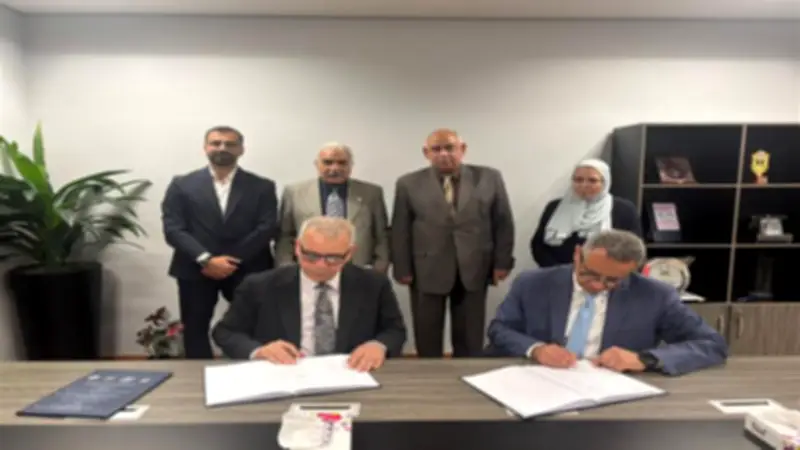 توقيع عقد مشروع مولدات الغاز بمحطة معالجة الصرف الصحي بالقاهرة الجديدة