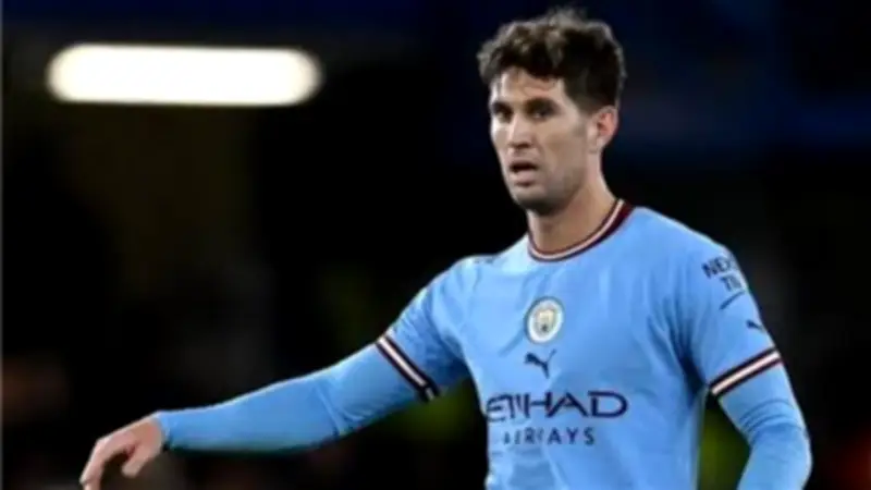 ستونز يودع مانشستر سيتي بكلمات مؤثرة وبطولات تاريخية