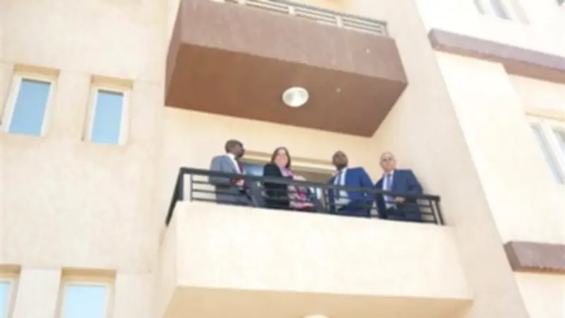 وزير البنية التحتية الرواندي يزور وحدات سكن لكل المصريين بحدائق العاصمة