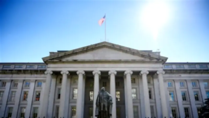 الخزانة الأمريكية تهدد بفرض عقوبات على أي جهة تدفع أموالا لإيران لعبور مضيق هرمز