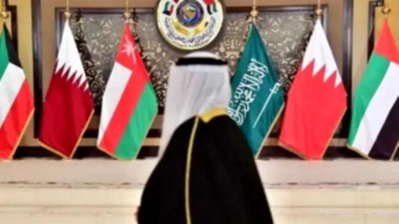 قادة الخليج في قمة جدة يرفضون أي رسوم على عبور مضيق هرمز