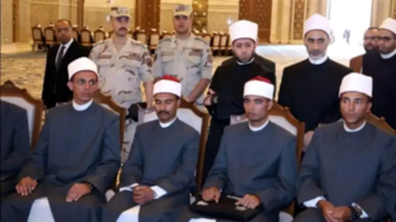 وزير الأوقاف يتفقد تدريب أئمة دفعة الشيخ حسن العطار بمسجد مصر الكبير