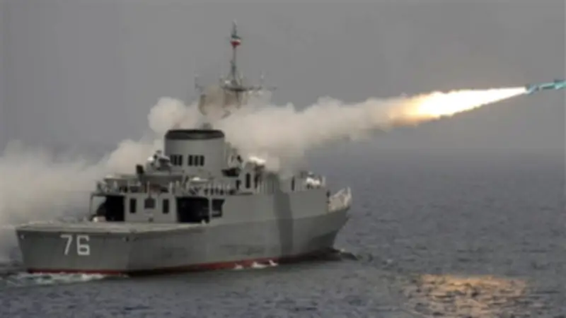 تحذير إيراني: السفن الأمريكية ستحترق إذا شنت واشنطن عدواناً جديداً