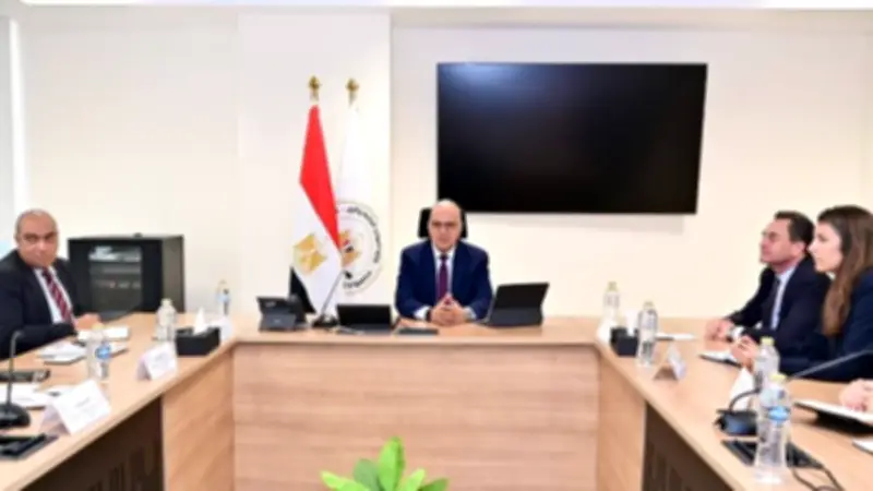 منحة فرنسية لمشروع التحكم الآلي في قناطر الدلتا لتحسين إدارة المياه