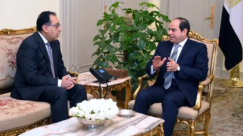 مدبولي يهنئ السيسي بعيد العمال: عمال مصر أساس التنمية ورفعة الوطن