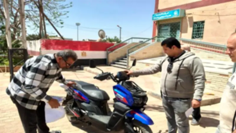 محافظ المنوفية يوجه بتكويد الإسكوتر الكهربائي لتحقيق الانضباط المروري