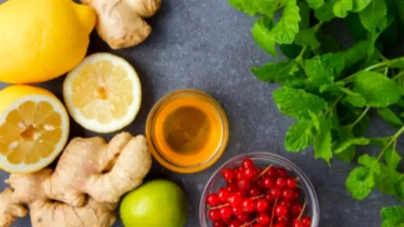 وصفات طبيعية لإنعاش الشعر بعد التعرض للشمس