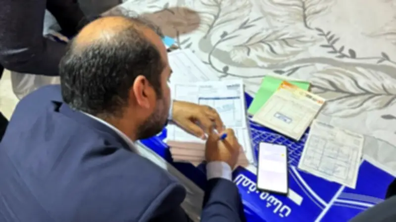 حماية المستهلك يضبط مخزنًا غير مرخص بالجيزة لتصنيع مراتب من مواد مجهولة المصدر