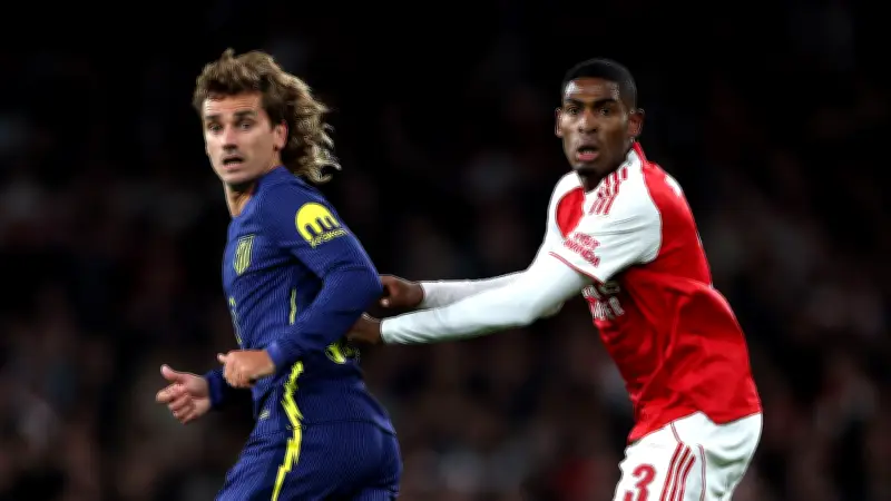 حصن أتلتيكو يثير رعب الإنجليز.. وسلسلة آرسنال تبشره بالنهائي