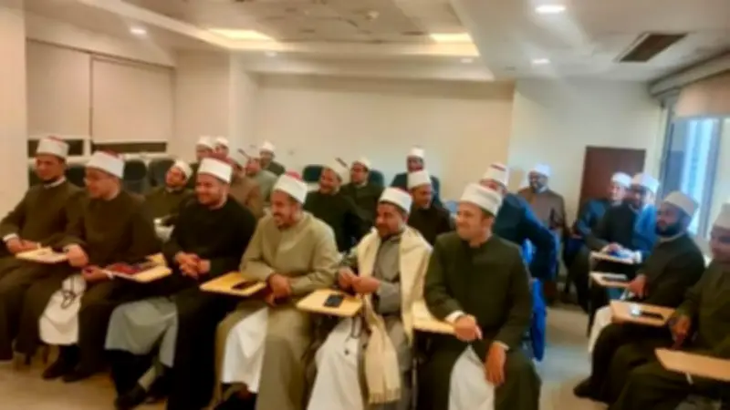 رئيس أكاديمية الأزهر يتفقد الدورات التدريبية ويؤكد أولوية التطوير العلمي والدعوي
