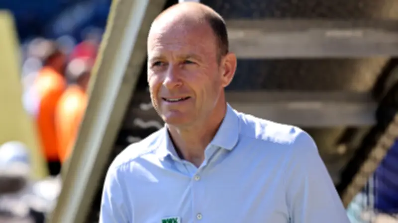 شوبير يكشف تفاصيل بند غامض في عقد مدرب الأهلي توروب