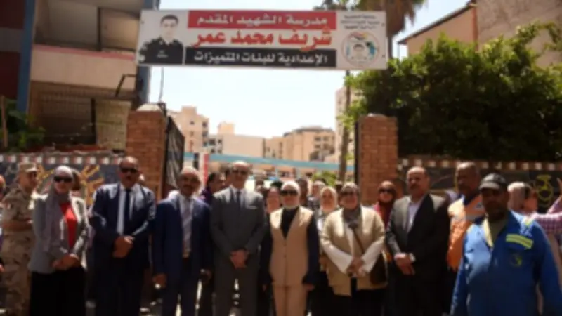 نائب محافظ الإسكندرية تتابع نموذج محاكاة لخطة إخلاء مدرسة إعدادية