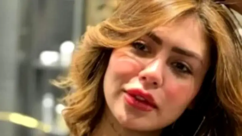 تأجيل محاكمة البلوجر هدير عبد الرازق في قضية غسل الأموال إلى مايو