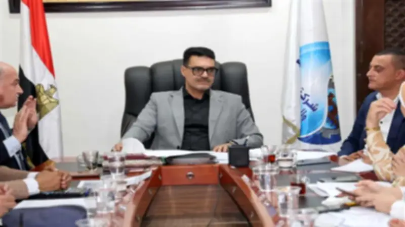 رئيس مياه القليوبية يبحث تسريع تأهيل محطة كفر مويس واستيعاب تصرفات المنطقة الاستثمارية ببنها