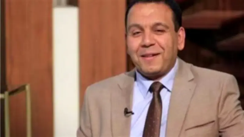 خبير تربوي يطالب بتشكيل لجان لمراجعة المناهج قبل بداية العام الدراسي الجديد