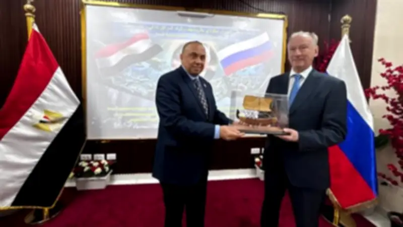 مساعد الرئيس الروسي يتفقد مركز الحد من المخاطر البحرية بالإسكندرية