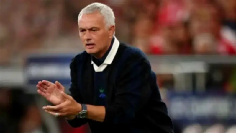 بنفيكا يبحث عن بديل لمورينيو بعد اقترابه من ريال مدريد