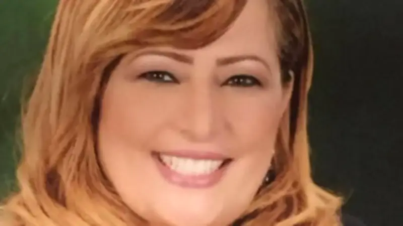 إليزابيث شاكر تطالب بوضع استراتيجية وطنية لمواجهة الكلاب الضالة