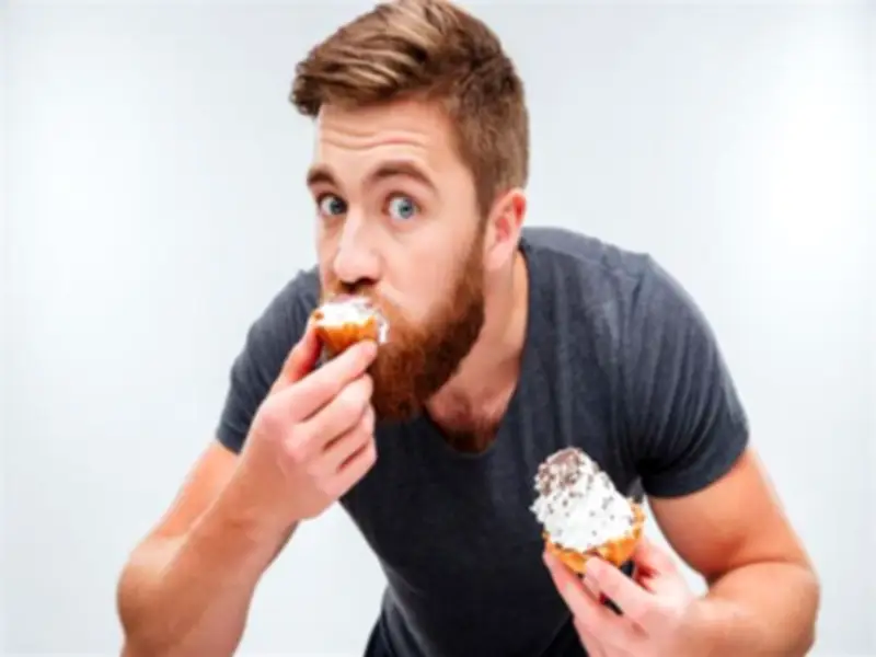 هل تناول الحلويات يؤثر على التئام الجروح؟ الدكتور إسلام السمان يجيب