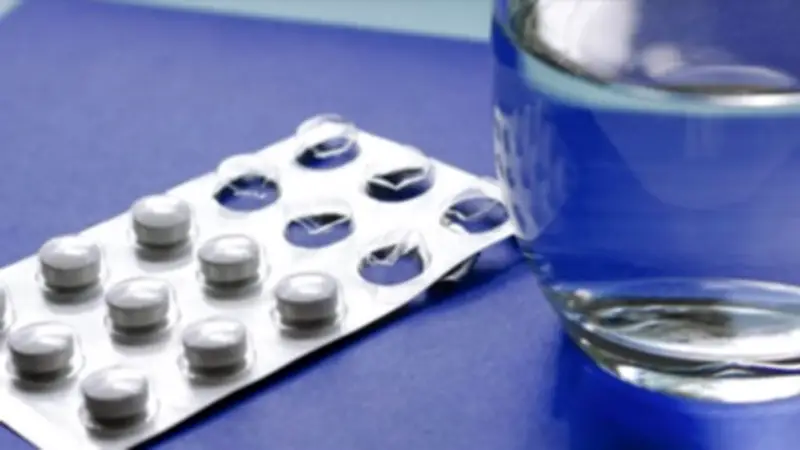 هيئة الدواء تحذر من تقسيم أقراص الأدوية: تهديد لسلامة المريض