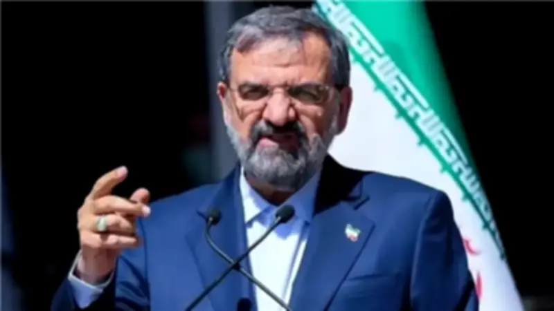 رضائي يتنبأ بشكل المعركة المقبلة: اغتيالات وهجوم على السواحل وإغراق سفن أمريكية