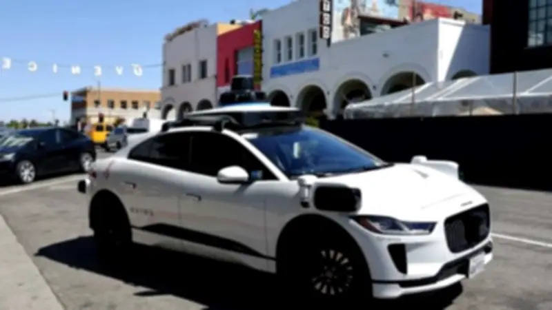 الصين توقف تراخيص الروبوتاكسي بعد فوضى تشغيلية لأسطول بايدو