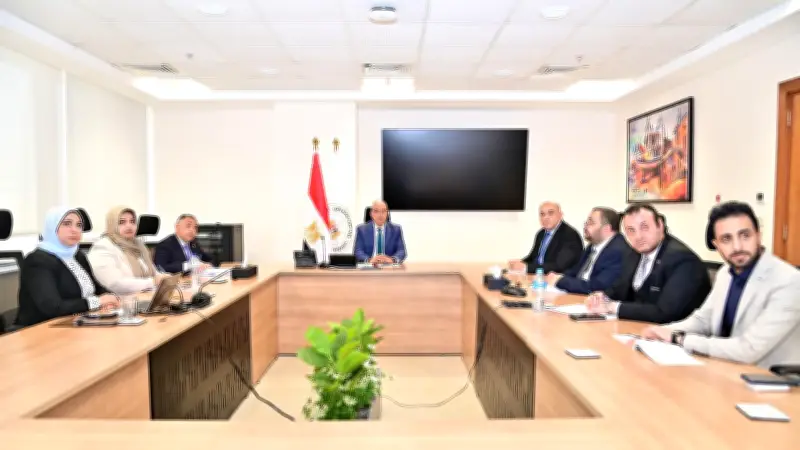 وزير الري يمنع أي أعمال تؤثر على الطابع التاريخي للمنشآت المائية