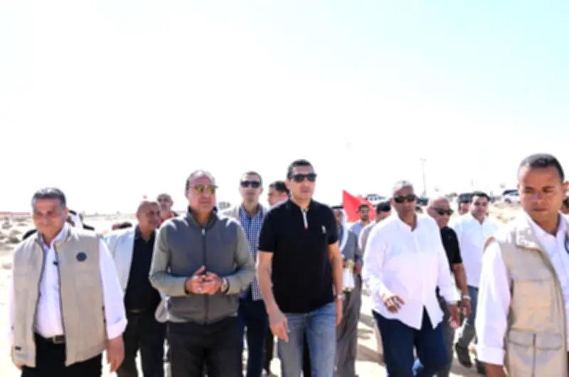 وزير الرياضة يتفقد مركز شباب الشهداء في شمال سيناء ويوجه بتطويره